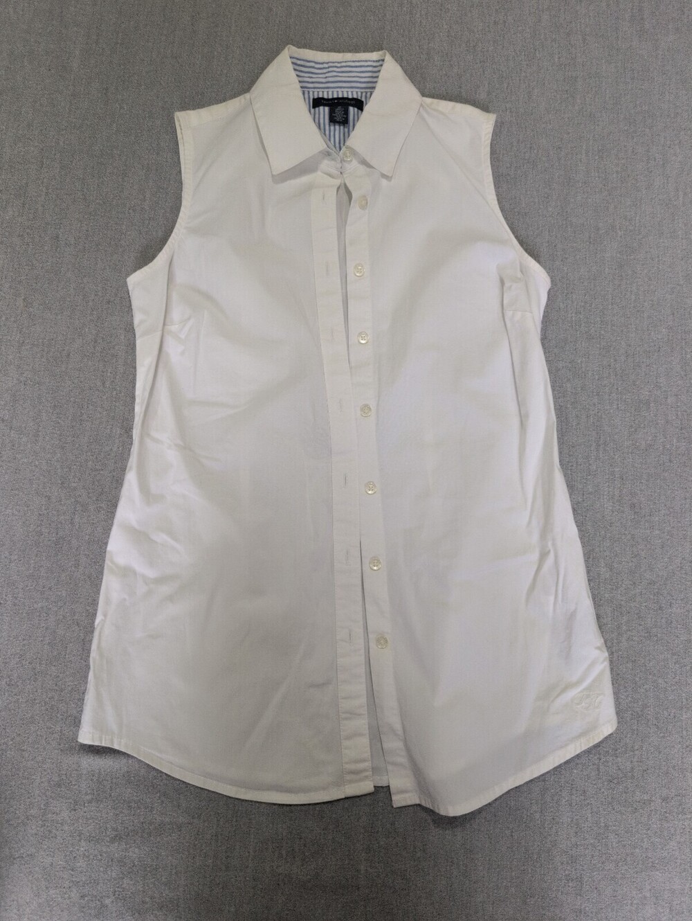 Tommy Hilfiger  size XS white sleeveless button-front shirt